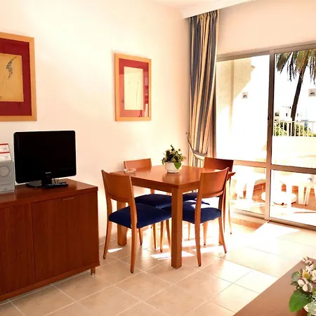 Clc Benal Aparthotel