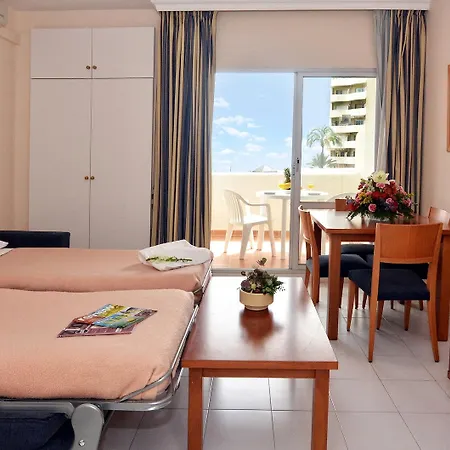 Clc Benal Aparthotel