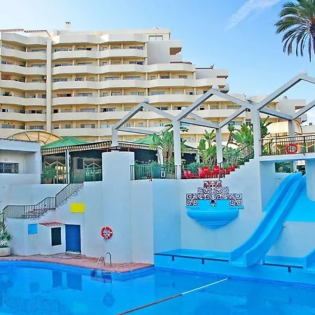 Clc Benal Aparthotel